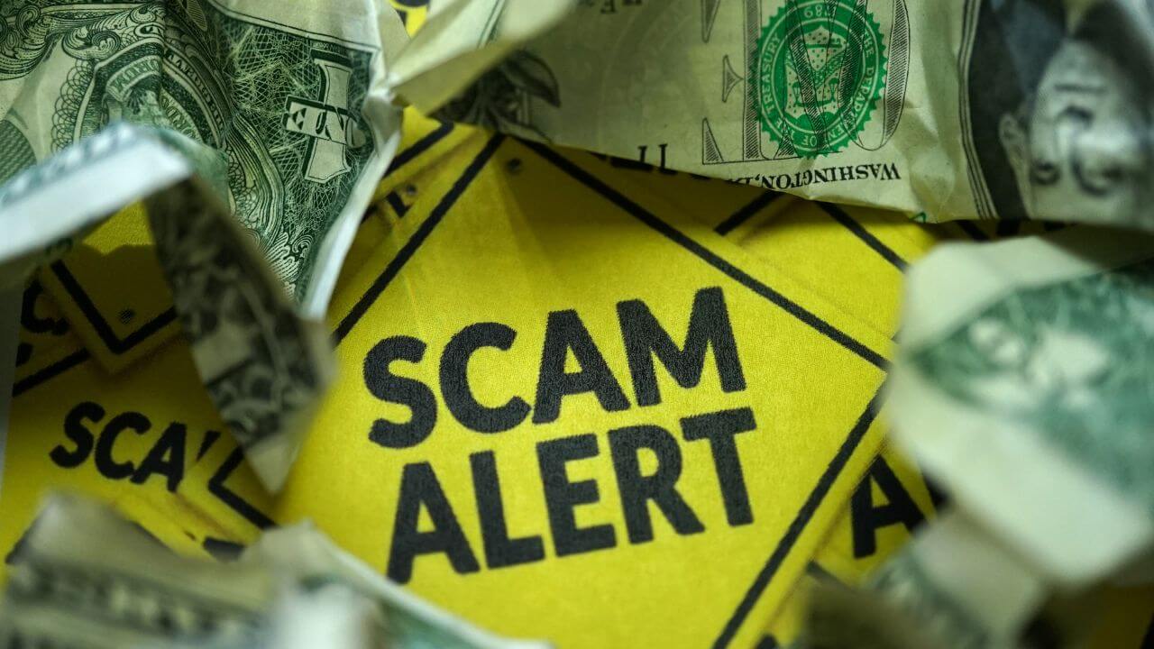 Read more about the article How to identify and avoid stock market scams